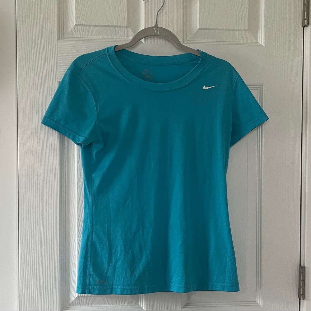 Women’s Size Small Nike Blue T-Shirt